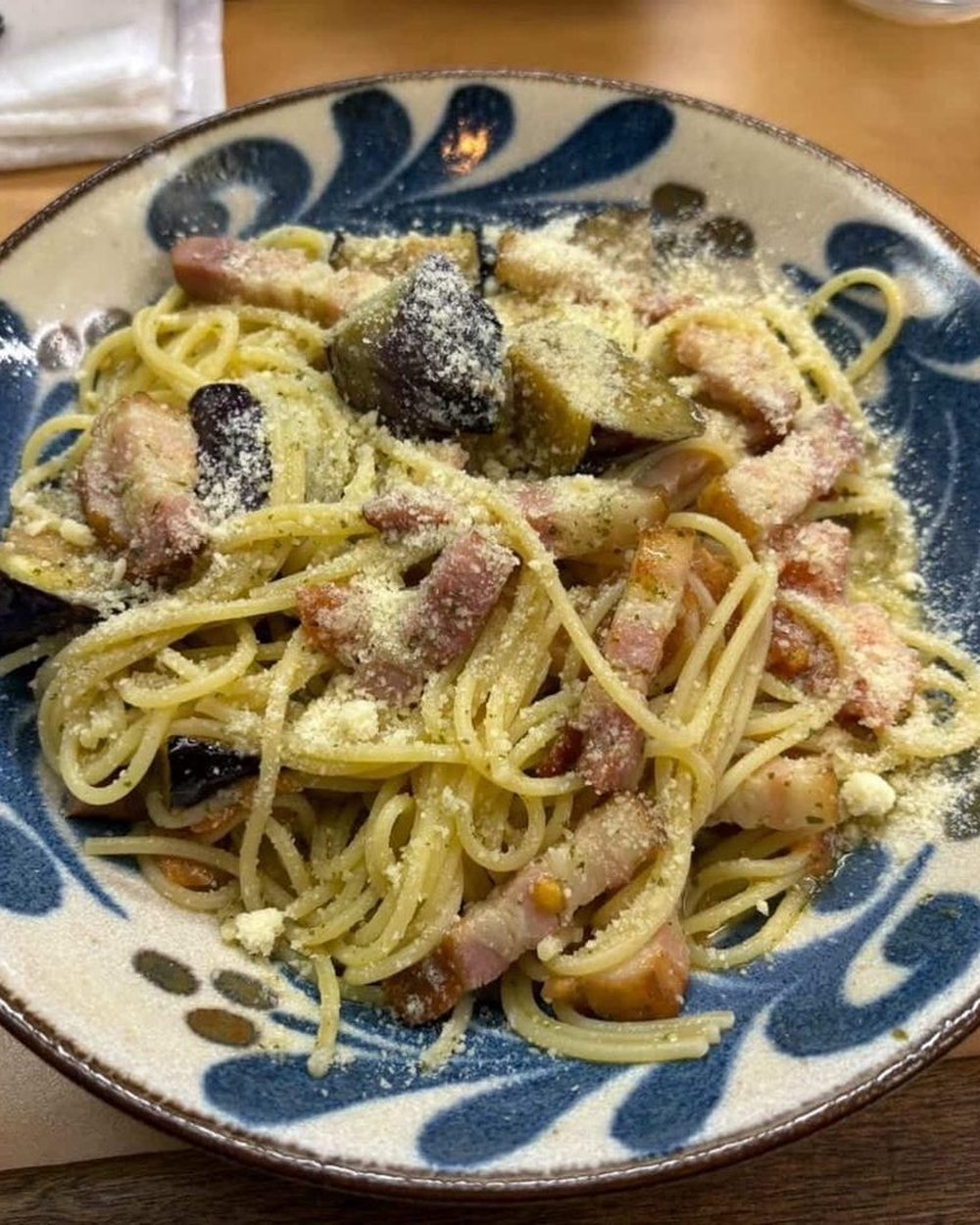 ベーコンと茄子のパスタ