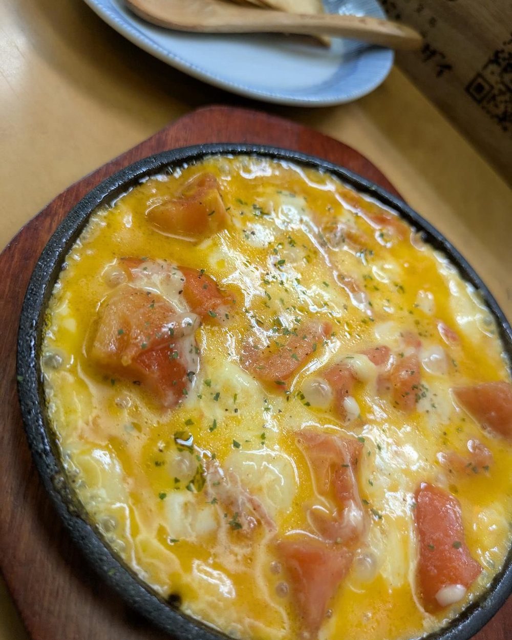 トマトチーズ鉄板焼き